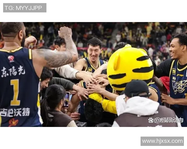 CBA精彩回放广东队与浙江队激战全场精彩瞬间回顾 CBA精彩回放广东队与浙江队激战全场精彩瞬间回顾