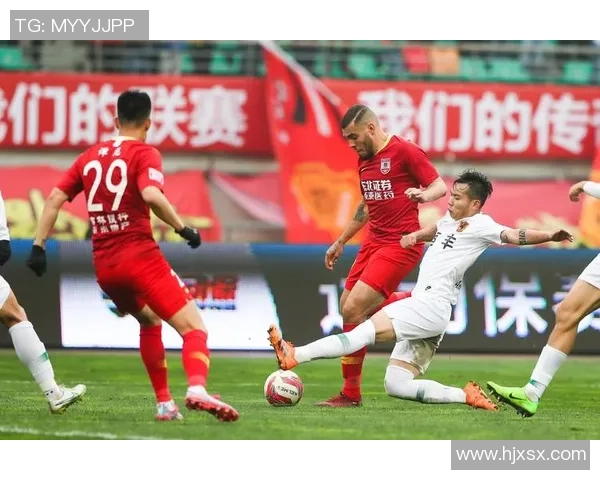 中甲激战深圳队迎战梅州客家争夺宝贵积分的关键对决
