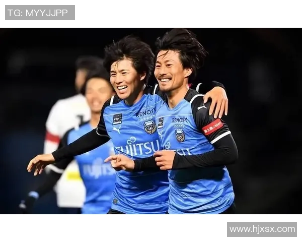 川岛前锋与鹿岛鹿角的精彩对决揭示了日本足球的激烈竞争与魅力