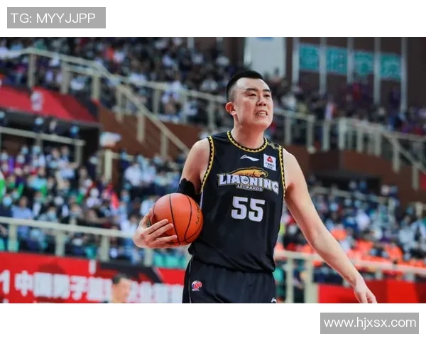 韩德君的篮球传奇之路：从青涩少年到CBA巨星的成长历程